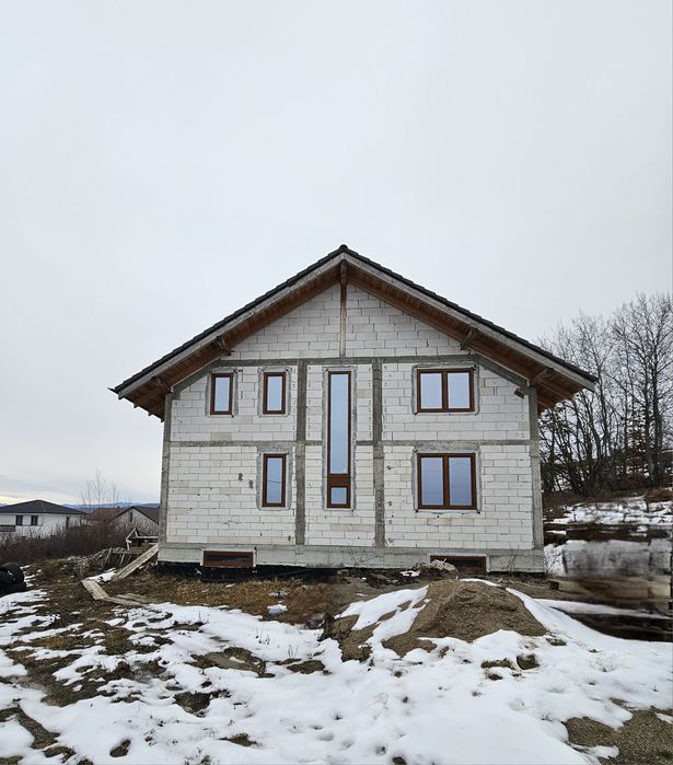 Casa de vanzare, aleea Trifoiului