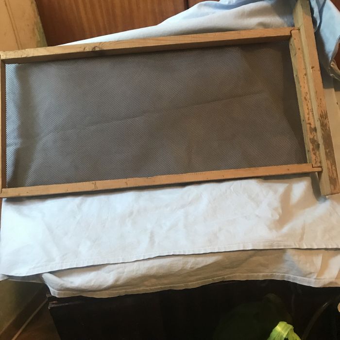 Разделителни табли за 8 рамков рут. пчел.кошер БГ Гърдев чекмед.прашец