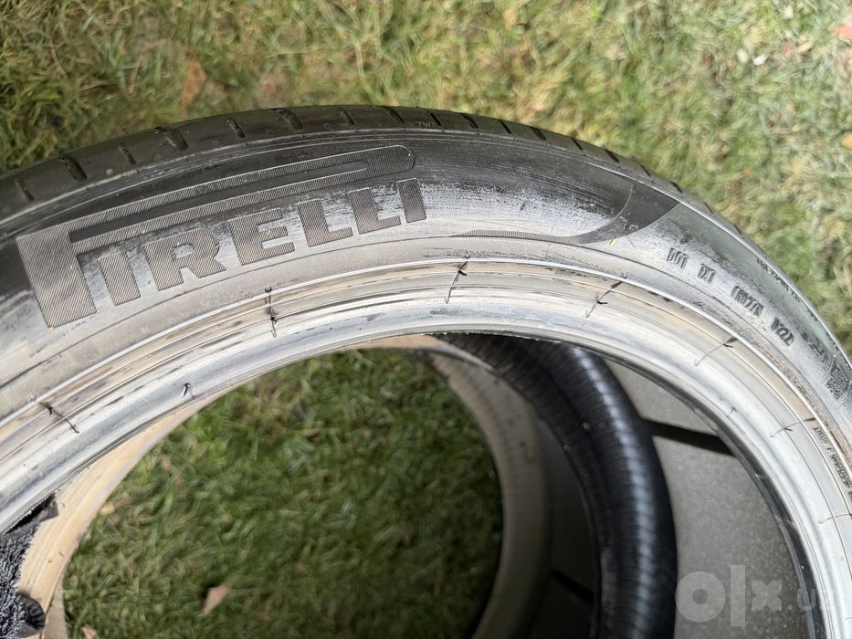 Pirelli P Zero 315/35/21. P Zero 275/40/21.