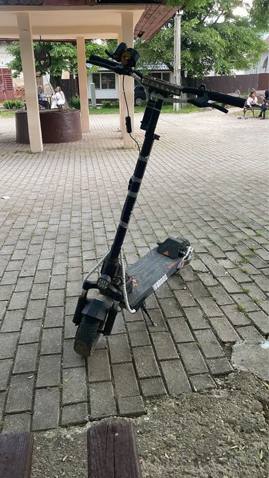 Trotineta electirca Kukirin m4 Max