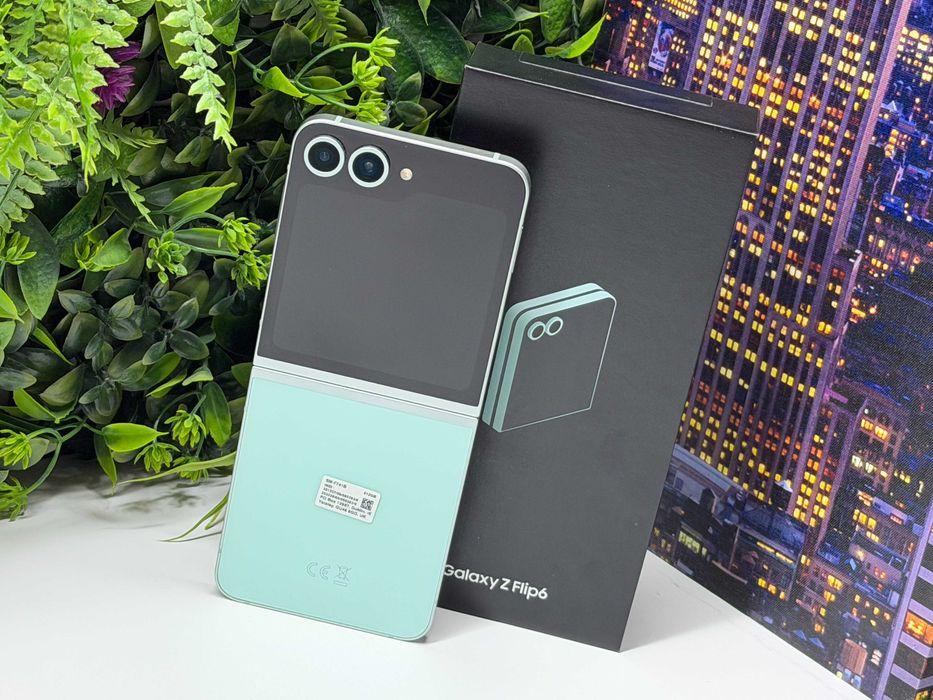 Samsung Z Flip6 512GB Mint Гаранция