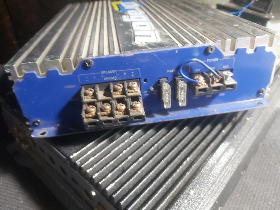 Amplificatoare auto