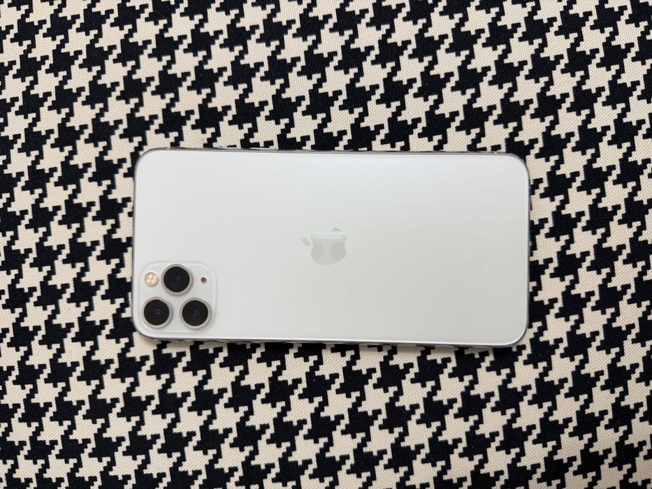 Продам iPhone 11 Pro Max 256