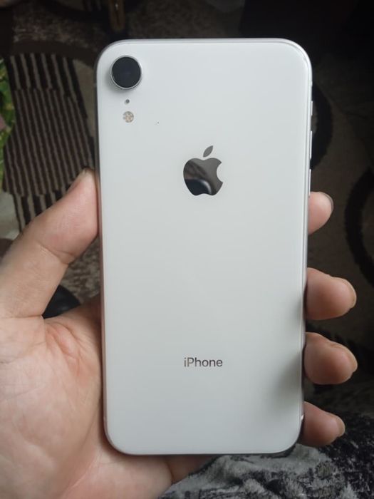 Продам айфон хр 64 гб 65000