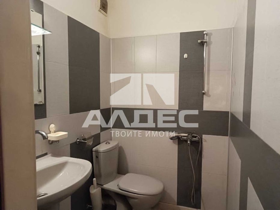 Продава се обзаведен, преустроен 2-стаен ап. в Разсадника!