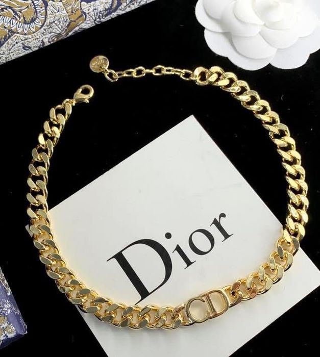 Ново перлено колие гривна Диор