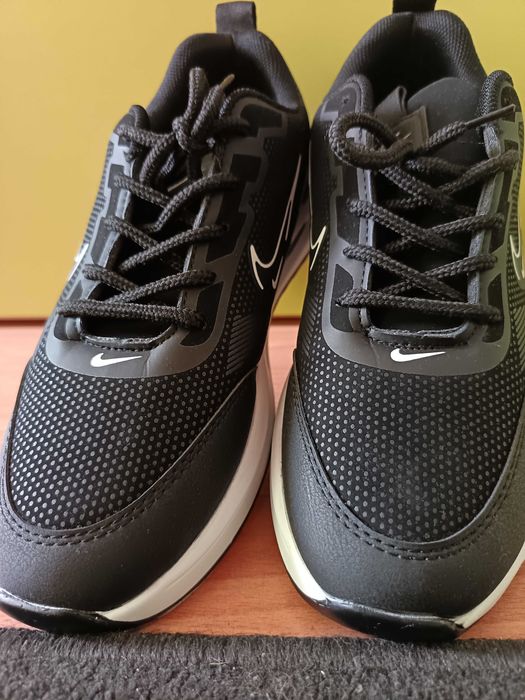 Nike обувки 41 номер 28,5,см