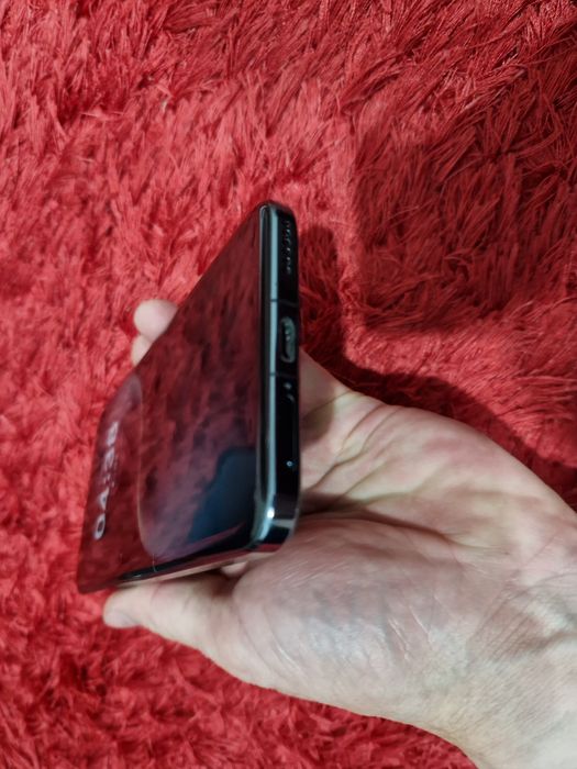 -Honor Magic 7Pro, 512Gb, 12Ram Black stare foarte buna impecabil poze reale doar telefonul nici o restrictie
-Am mai multe anunturi pe asest