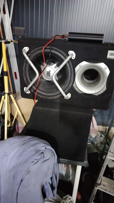 Vând stații auto și subwoofere Kenwood,jbl,alpine
