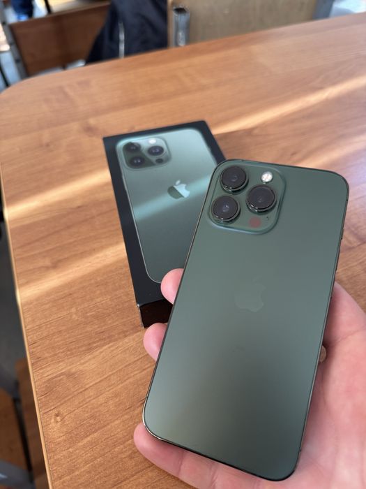 Продам айфон 13 про