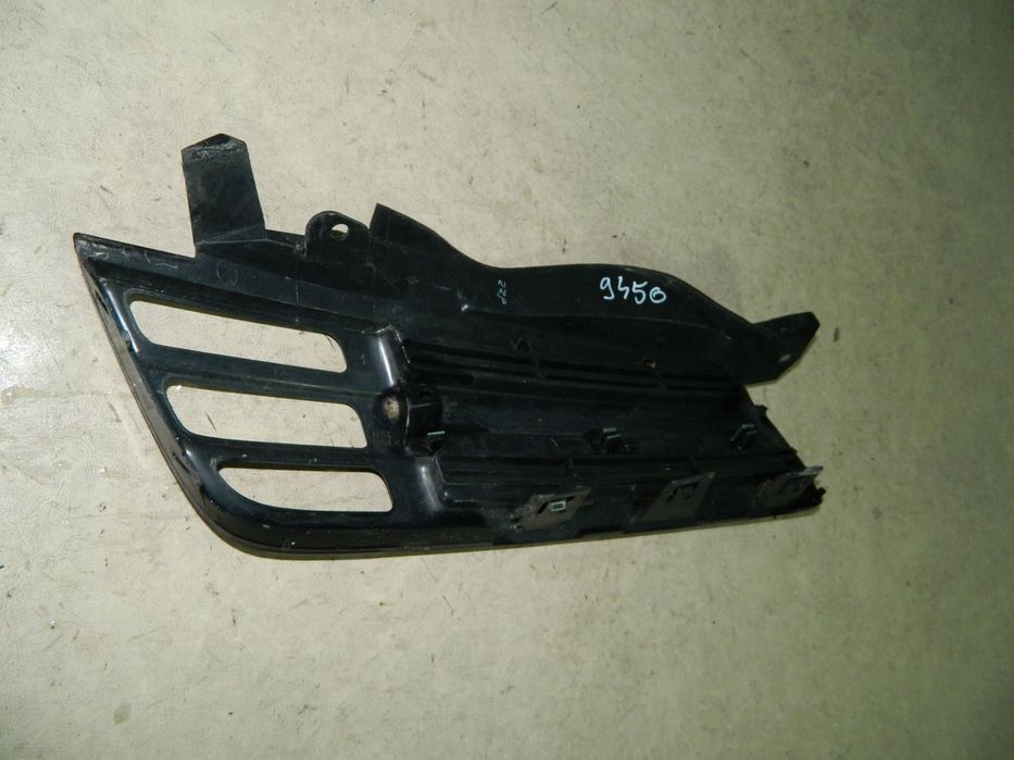 Grila radiator partea stanga, Nissan Micra, 2003, 2004, 2005, 2006,, 62330-AX600