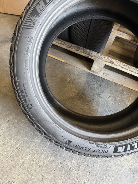 4 anvelope iarna 235/45/18 Michelin DOT 3222!