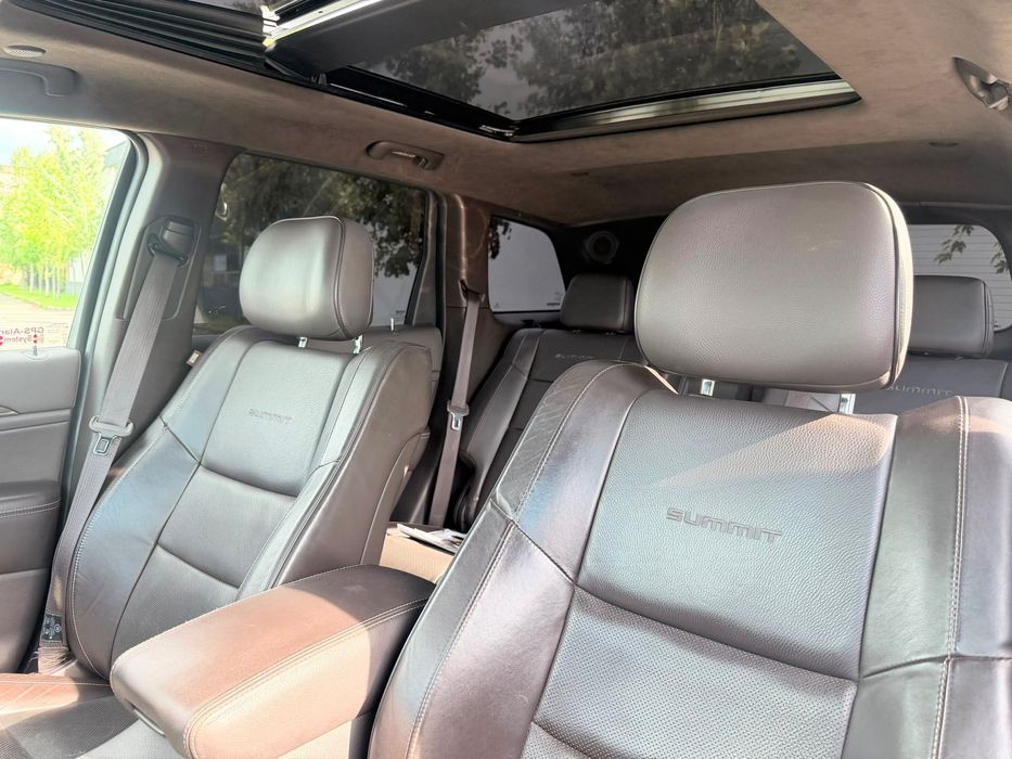 Jeep Grand Cherokee Summit