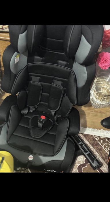Scaun auto Leona