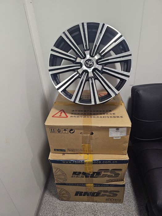 Диски R20 Toyota