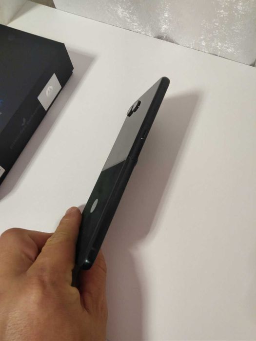 Motorola RAZR 60 ULTRA без забележки.