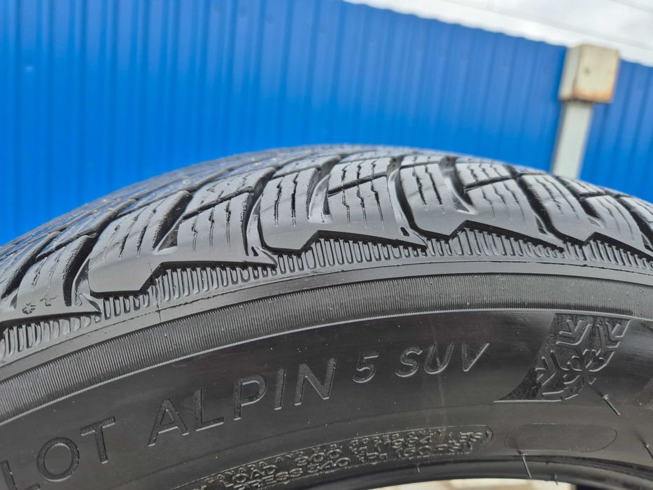 Michelin Pilot Alpin 5 SUV M+S 235 55 R18 cauciucuri