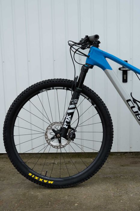 Bicicleta full suspension carbon Cube Ams C:68 din 2021