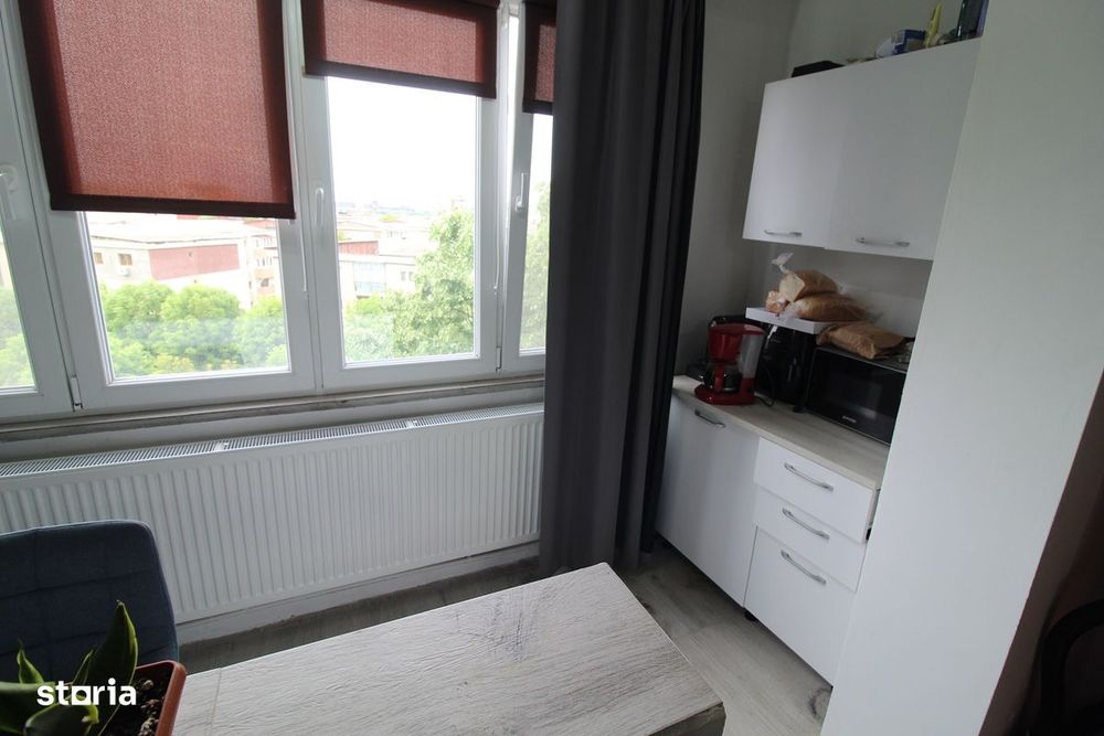 Vând garsonieră în Hunedoara, zona Micro3-Profi, etaj 6 — fotografia 3