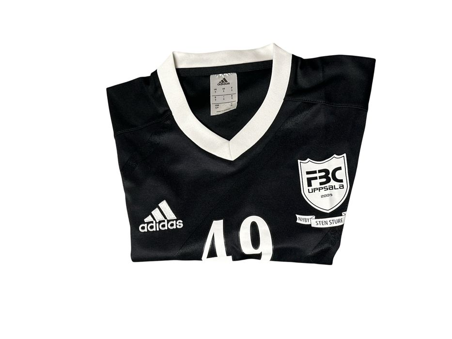 Addidas мъжка тениска Размер S