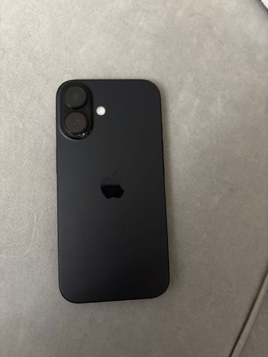 Iphone 16 na 128 gb akb 94%