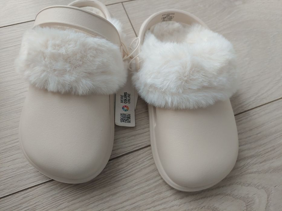 Продам зимние Zara