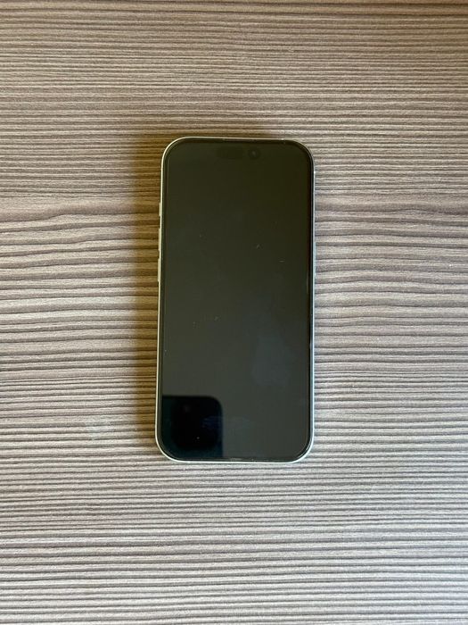 Iphone 16 про ,256 гб ,98 емкость