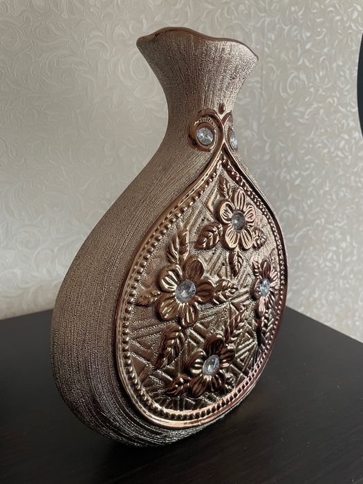 Ваза декоративный