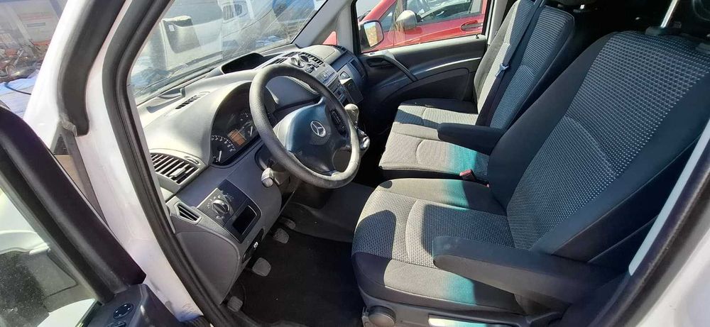 Mercedes Vito 110 lung, 2.2 Euro 5, An 2012, AC, 3 locuri+marfa
