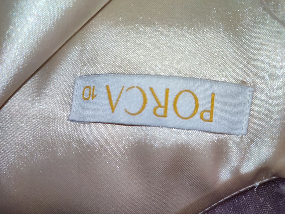 Vând rochie de seară pentru banchet, nuntă, botez etc..