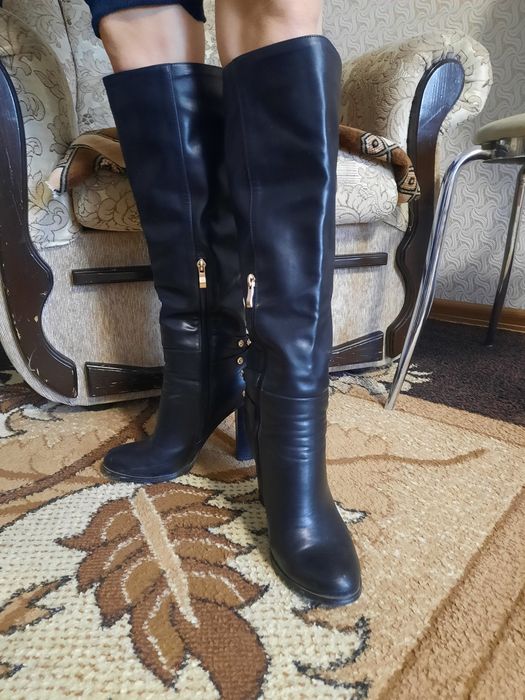 Продам Сапоги женские