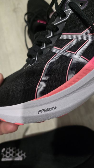 Дамски маратонки ASICS GEL-KAYANO 30