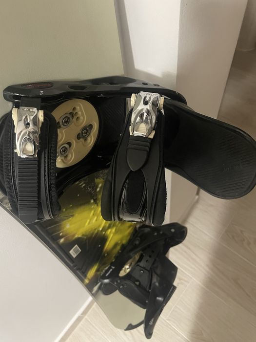 Placa Snowboard + Boots Burton + Legaturi