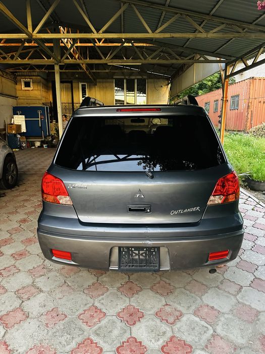 Продам машину Мitsubishi outlander 2004