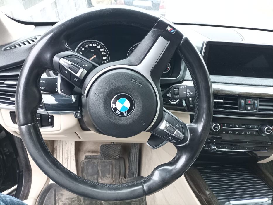 BMW X5 F15  xDrive 4.0d Steptronic  MOTOR DEFECT