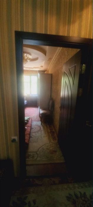 Chilonzor 20 kv dom srochniy sotiladi