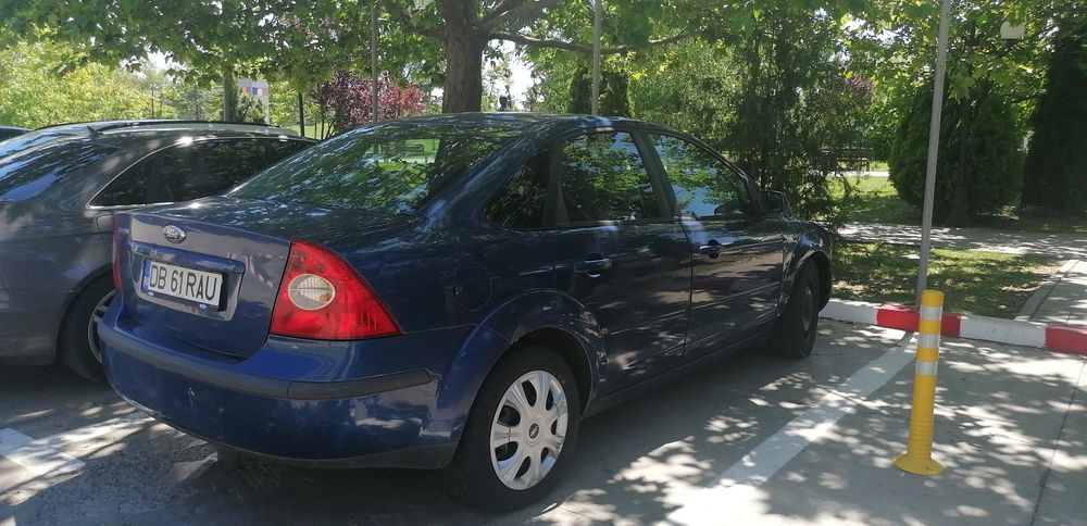 Ford focus 2 1.6 benzina