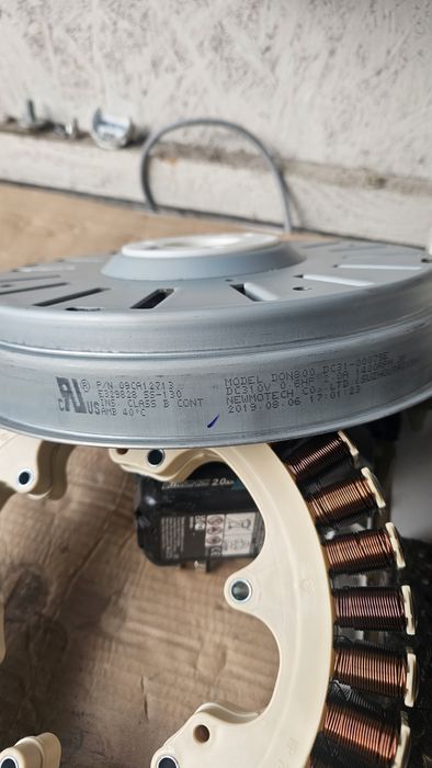 Vând motor pentru eoliană