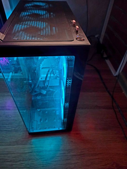 Геймърски компютър Intel с Gigabyte GeForce RTX 4060 EAGLE OC в гаранция