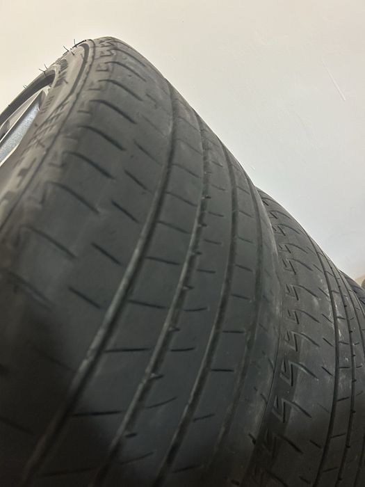 Bridgeston 235/45 r18