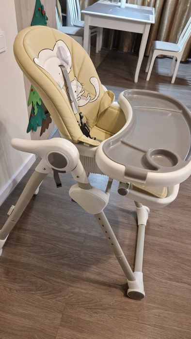 Детский стульчик для кормления