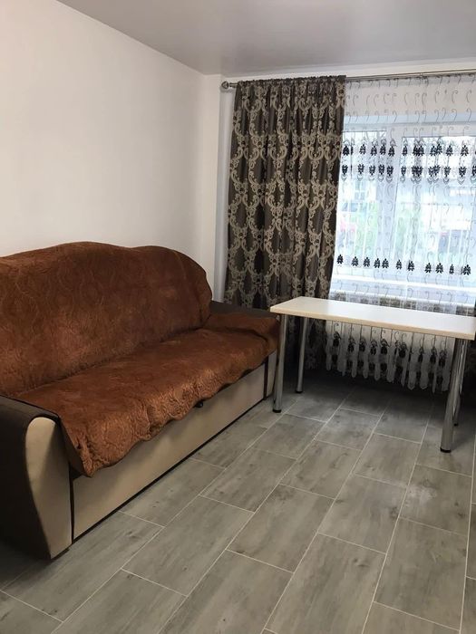 Închiriez apartament zona Unirii