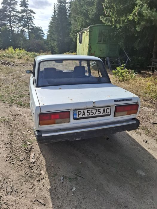 Lada 2107 в движение