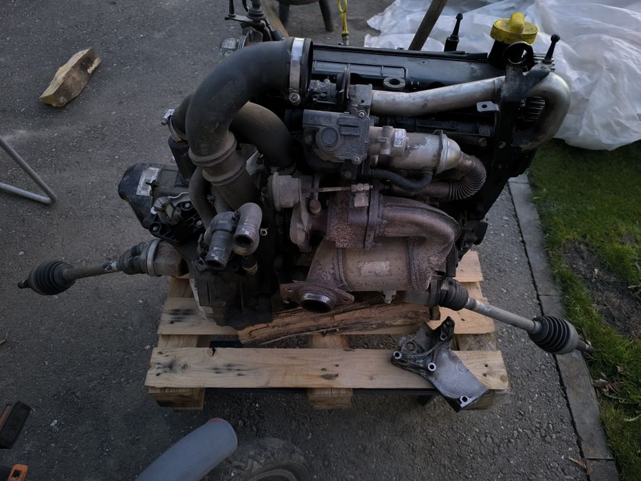 Motor+cutie+turbo+catalizator Dacia Logan MCV 1.5dci