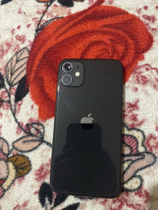Vand iphone 11,pret500 lei usor negociabil