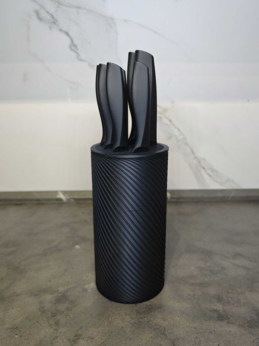 Поставка за ножове