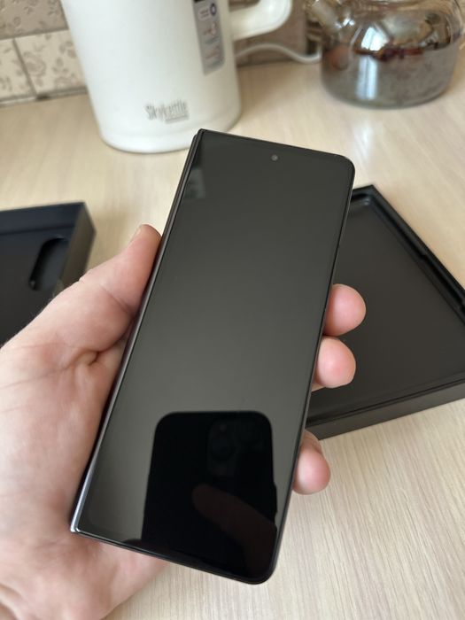 Продам Samsung Galaxy Z Fold 4
