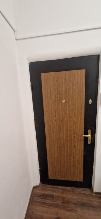 Usa de intrare 90 cm latime pe 205 cm inaltime