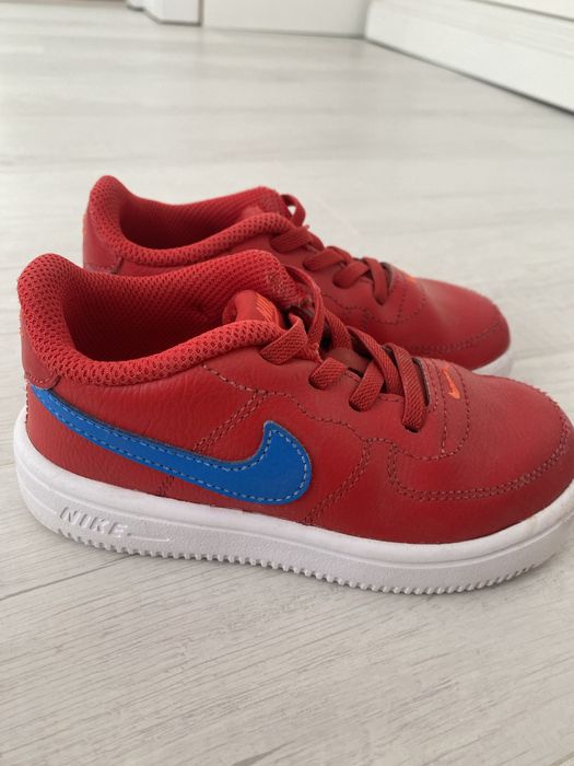 Vand adidasi Nike Air Force,marimea 26