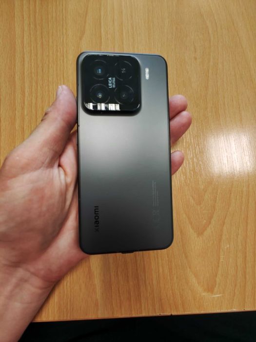 НОВ Xiaomi 15 Черен 256 GB